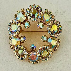 Vintage Aurora Borealis Rhinestone Wreath Brooch Mid Century